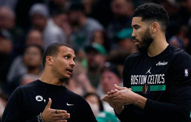 绿军如何给骑士上课？卫冕冠军强度拉满专打硬仗